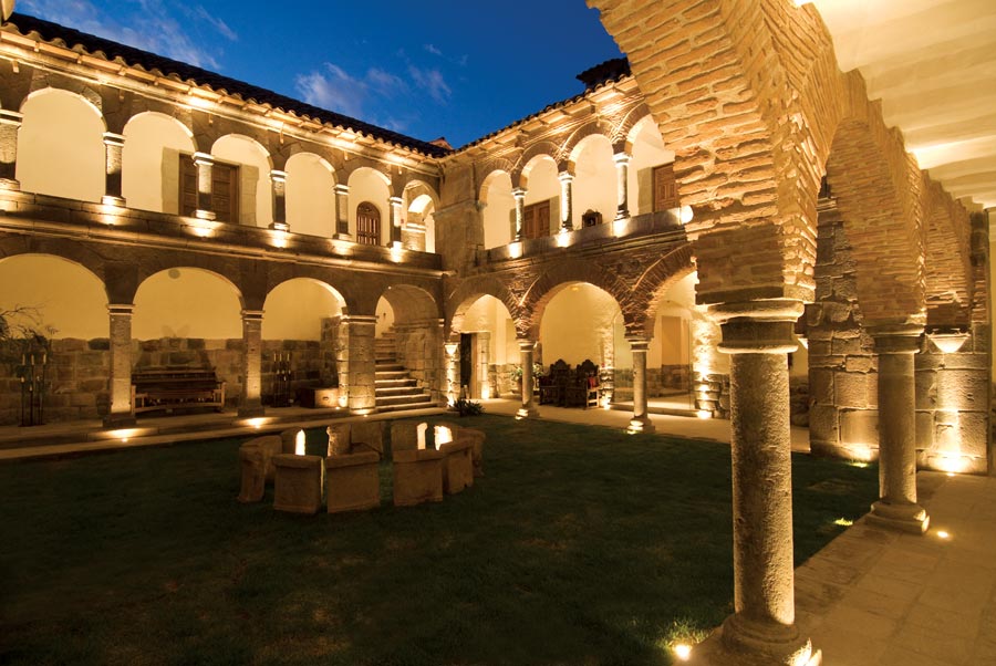 Stunning Night Setting at La Casona Property inkaterra-backyard02